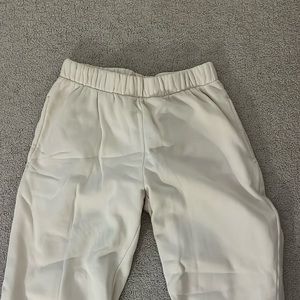 Brandy Melville light pink Rosa sweatpants